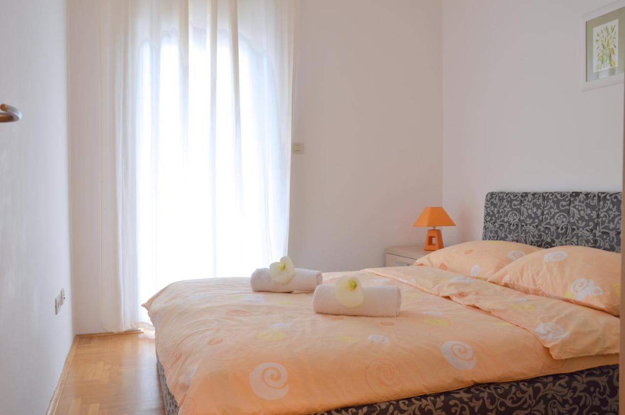 Apartment Silvija Sea View Умаг Екстер'єр фото