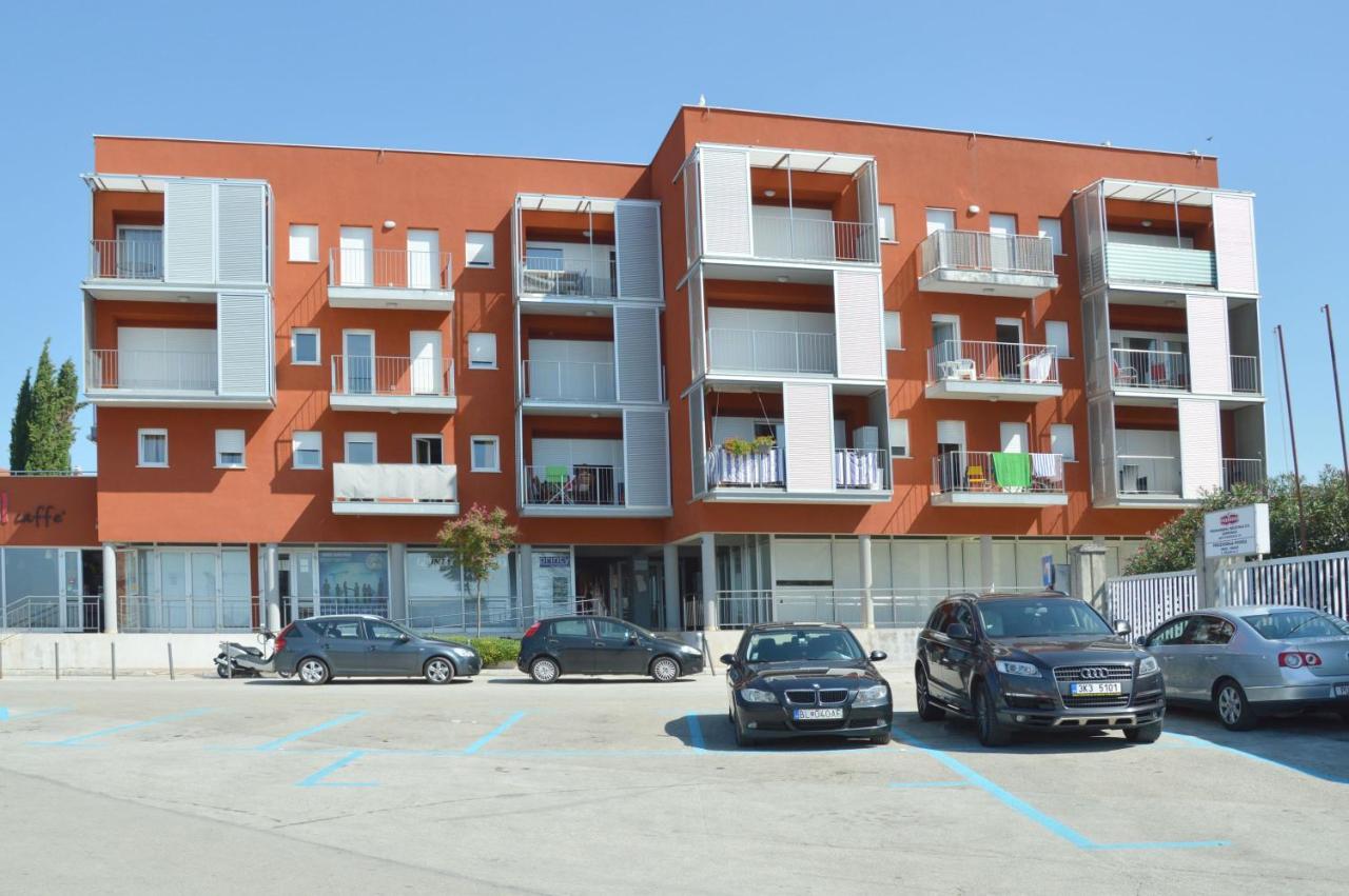 Apartment Silvija Sea View Умаг Екстер'єр фото